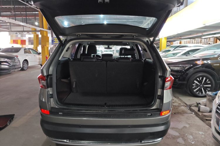 Used Skoda Kodiaq 2017 TSI330 7-Seater Two-Wheel-Drive Luxury Edition Trunk