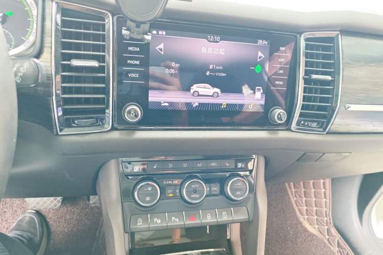 Used Skoda Kodiaq 2017 TSI380 7-Seater Four-Wheel-Drive Flagship Edition Audio And AC Panel