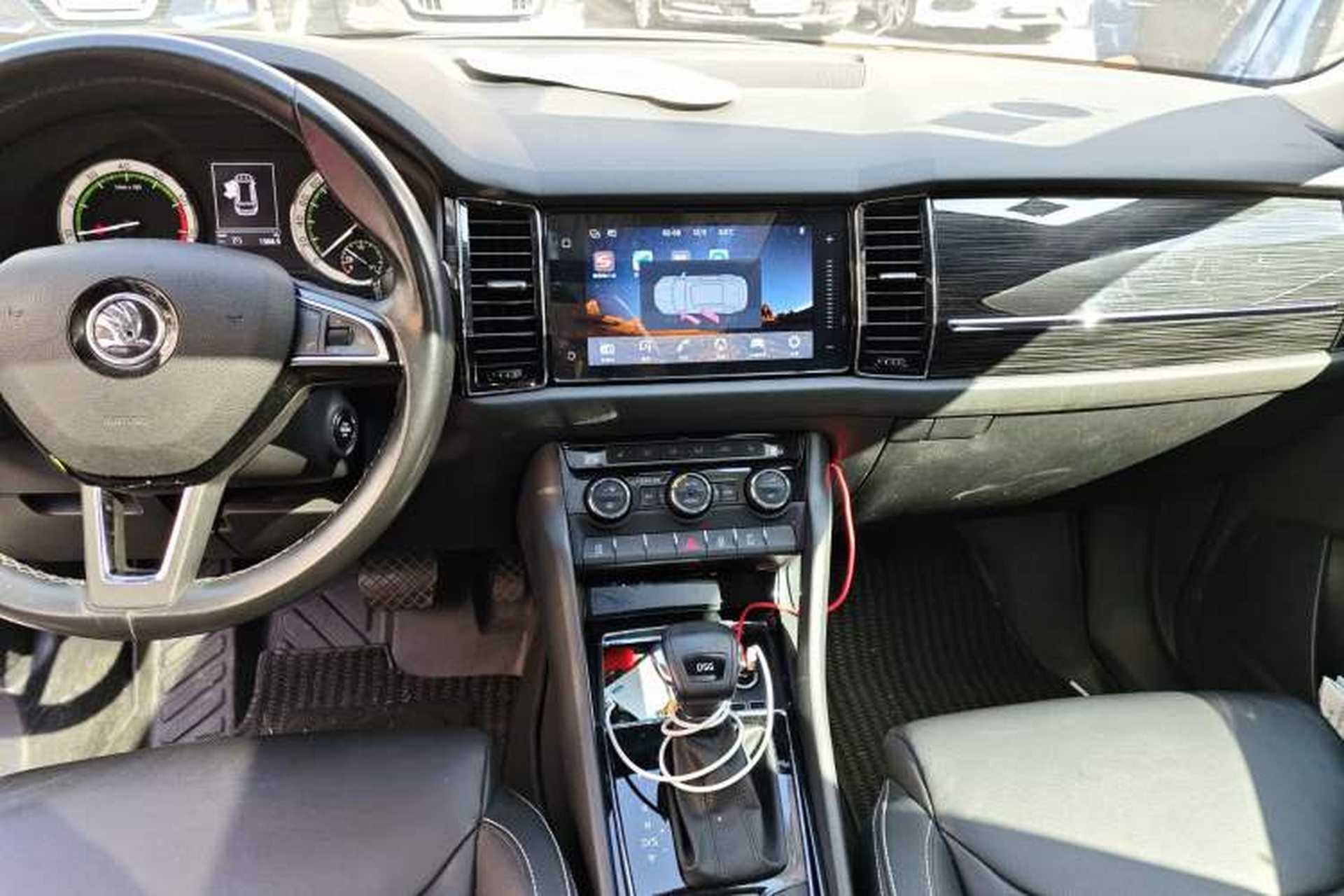 Used Skoda Kodiaq 2017 TSI330 7-Seater Two-Wheel-Drive Luxury Edition Audio And AC Panel