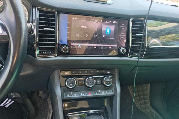 Used Skoda Kodiaq 2017 TSI380 7-Seater Four-Wheel-Drive Flagship Edition Audio And AC Panel