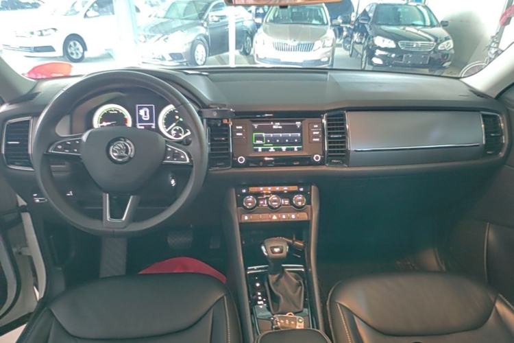 Used Skoda Kodiaq 2017 TSI330 5-seat Two-Wheel Drive Comfort Edition Center Console