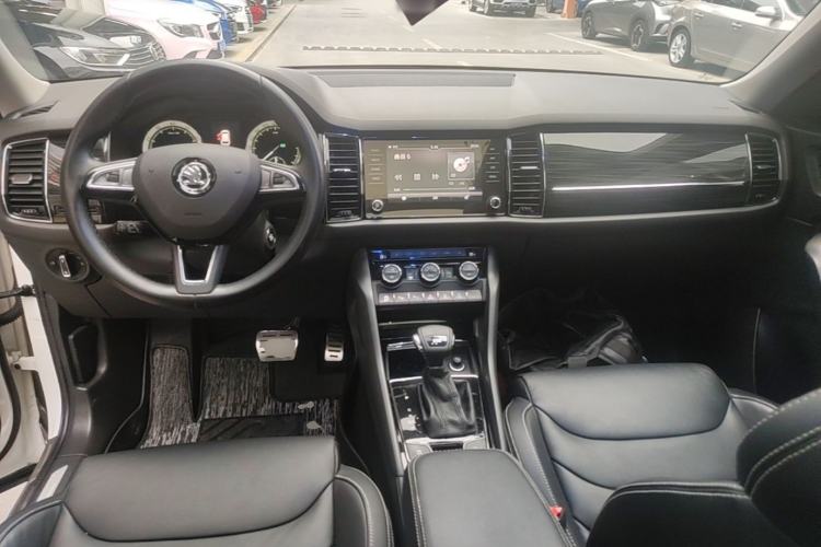 Used Skoda Kodiaq 2017 TSI380 7-Seater Four-Wheel-Drive Flagship Edition Center Console