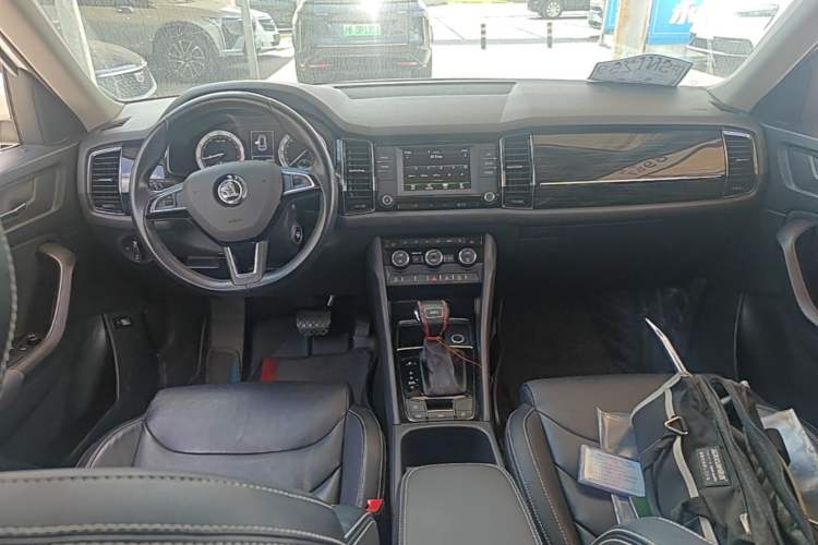 Used Skoda Kodiaq 2017 TSI330 7-Seater Two-Wheel-Drive Luxury Edition Center Console