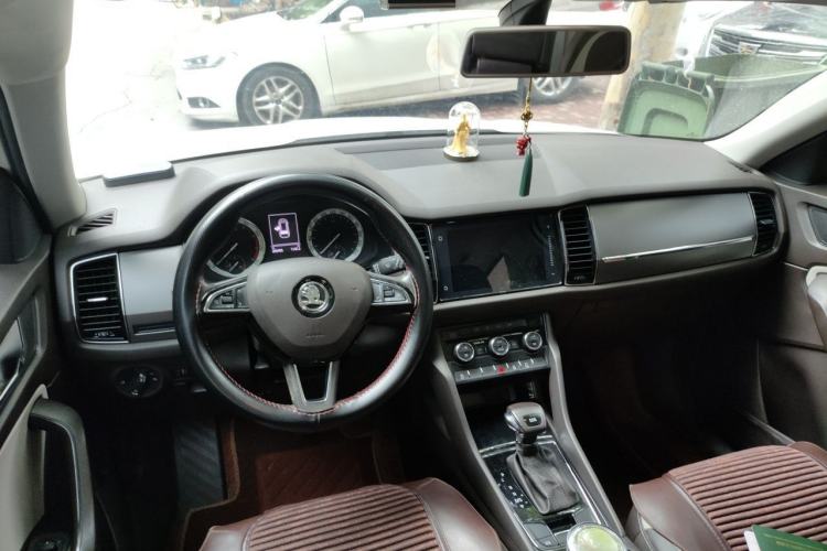 Used Skoda Kodiaq 2017 TSI330 5-Seat Two-Wheel Drive Luxury Edition Center Console