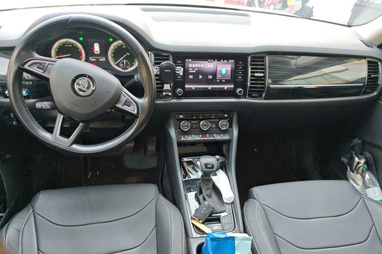 Used Skoda Kodiaq 2017 TSI380 7-Seater Four-Wheel-Drive Flagship Edition Center Console