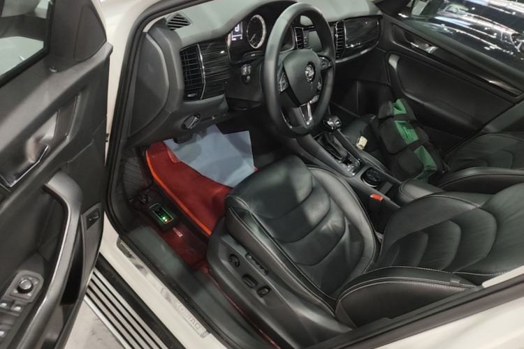 Used Skoda Kodiaq 2017 TSI330 7-Seater Two-Wheel-Drive Luxury Edition Driver Seat