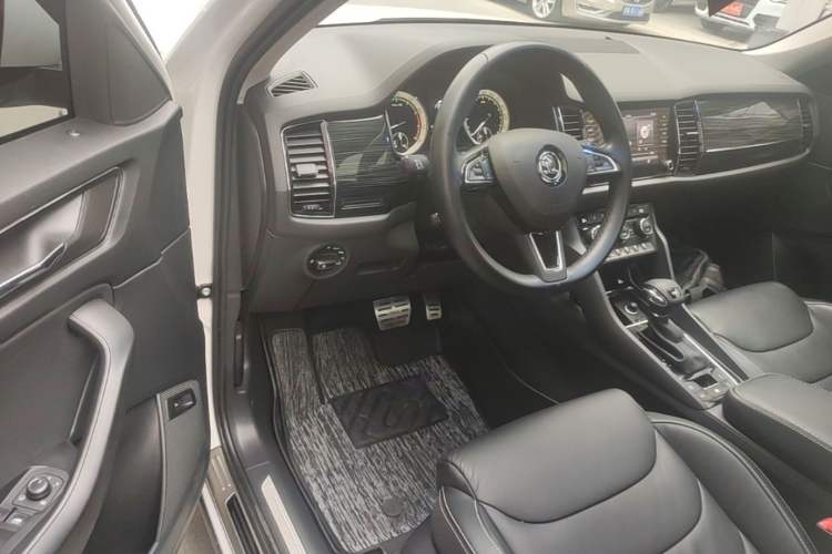 Used Skoda Kodiaq 2017 TSI380 7-Seater Four-Wheel-Drive Flagship Edition Driver Seat