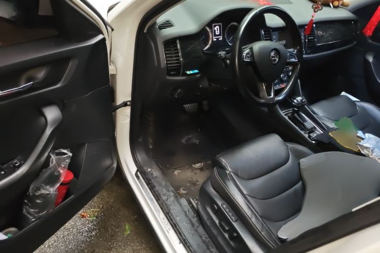 Used Skoda Kodiaq 2017 TSI330 7-Seater Two-Wheel-Drive Luxury Edition Driver Seat