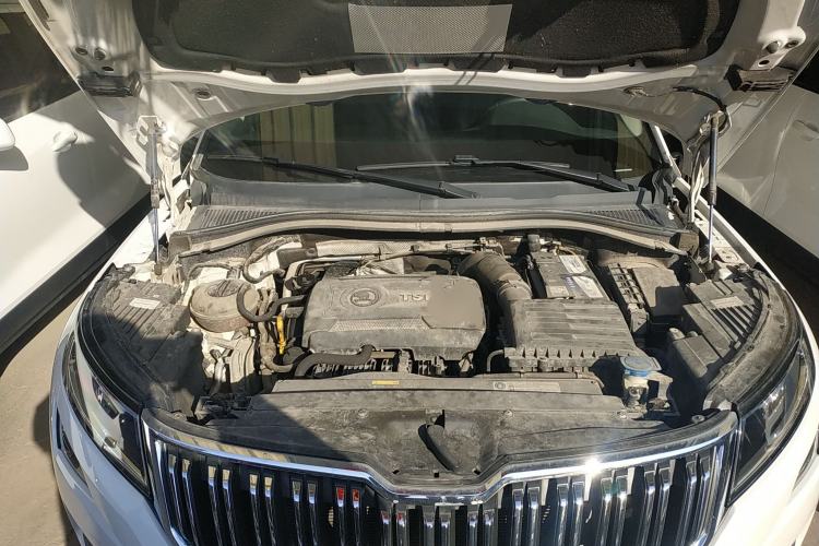 Used Skoda Kodiaq 2017 TSI330 7-Seater Two-Wheel-Drive Luxury Edition Engine Bay
