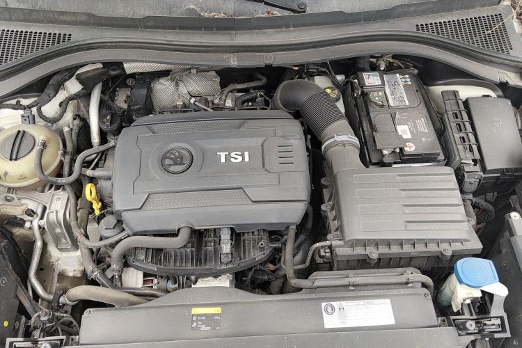Used Skoda Kodiaq 2017 TSI330 7-Seater Two-Wheel-Drive Luxury Edition Engine Bay