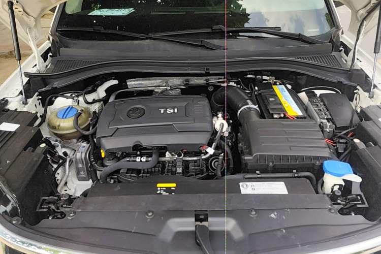 Used Skoda Kodiaq 2017 TSI380 7-Seater Four-Wheel-Drive Flagship Edition Engine Bay