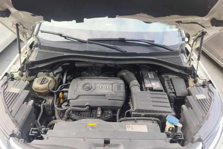 Used Skoda Kodiaq 2017 TSI330 7-Seater Two-Wheel-Drive Luxury Edition Engine Bay