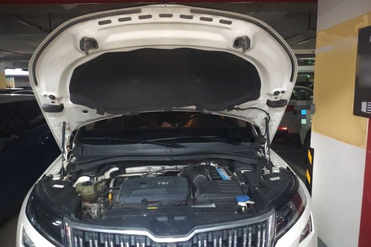 Used Skoda Kodiaq 2017 TSI330 7-Seater Two-Wheel-Drive Luxury Edition Engine Bay