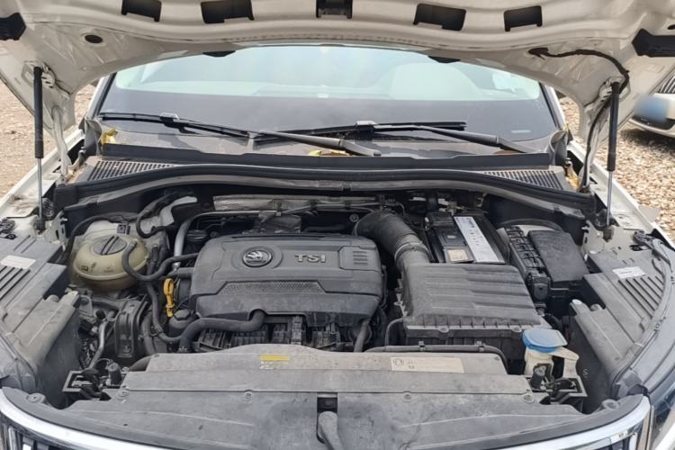 Used Skoda Kodiaq 2017 TSI330 7-Seater Two-Wheel-Drive Luxury Edition Engine Bay