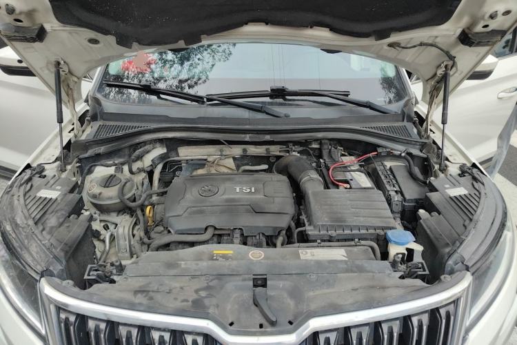 Used Skoda Kodiaq 2017 TSI380 7-Seater Four-Wheel-Drive Flagship Edition Engine Bay