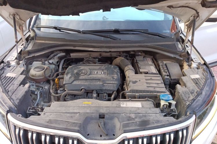 Used Skoda Kodiaq 2017 TSI330 7-Seater Two-Wheel-Drive Luxury Edition Engine Bay