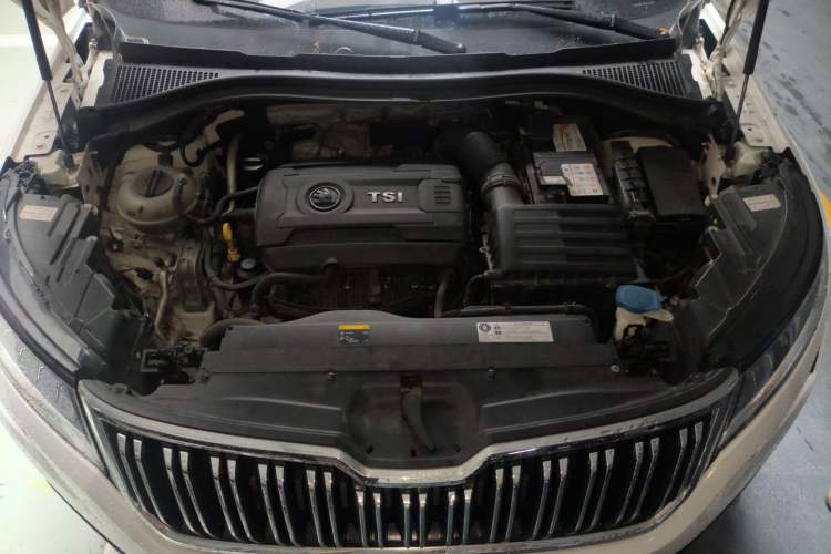 Used Skoda Kodiaq 2017 TSI330 5-Seat Two-Wheel Drive Luxury Edition Engine Bay