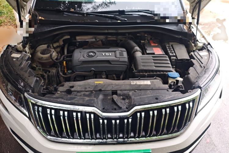 Used Skoda Kodiaq 2017 TSI330 5-seat Two-Wheel Drive Comfort Edition Engine Bay