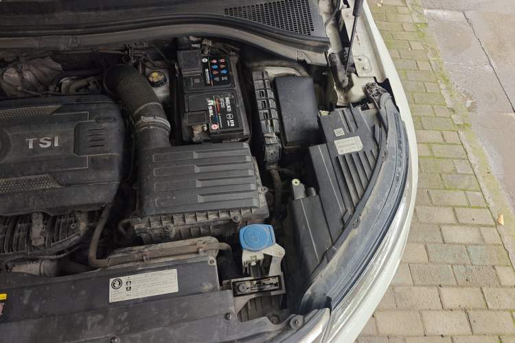 Used Skoda Kodiaq 2017 TSI330 7-Seater Two-Wheel-Drive Luxury Edition Engine Bay Left