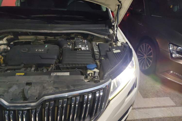 Used Skoda Kodiaq 2017 TSI330 7-Seater Two-Wheel-Drive Luxury Edition Engine Bay Left
