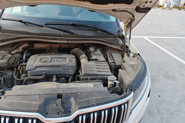Used Skoda Kodiaq 2017 TSI330 7-Seater Two-Wheel-Drive Luxury Edition Engine Bay Left