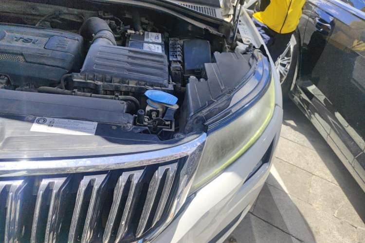 Used Skoda Kodiaq 2017 TSI380 7-Seater Four-Wheel-Drive Flagship Edition Engine Bay Left