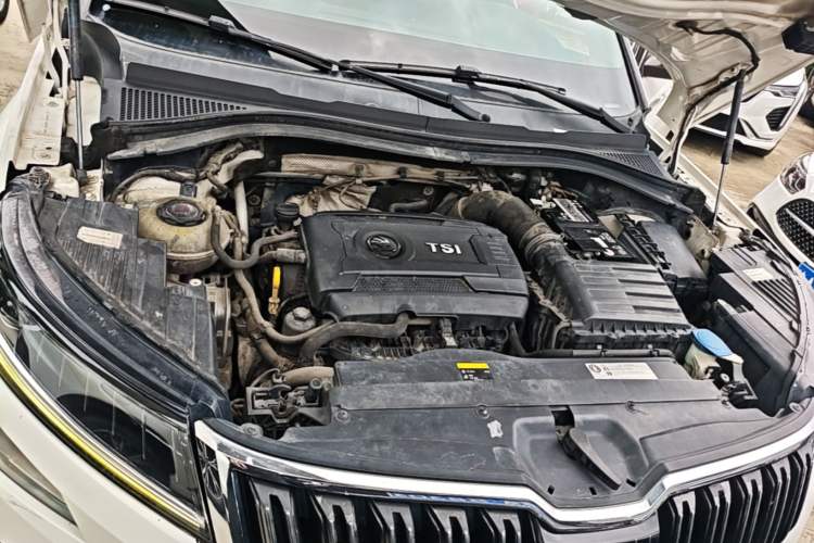Used Skoda Kodiaq 2017 TSI380 7-Seater Four-Wheel-Drive Flagship Edition Engine Bay