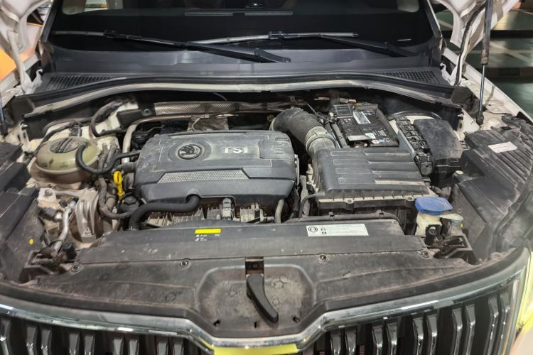 Used Skoda Kodiaq 2017 TSI330 7-Seater Two-Wheel-Drive Luxury Edition Engine Bay