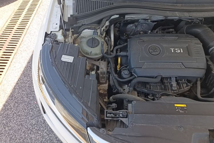 Used Skoda Kodiaq 2017 TSI330 7-Seater Two-Wheel-Drive Luxury Edition Engine Bay Right