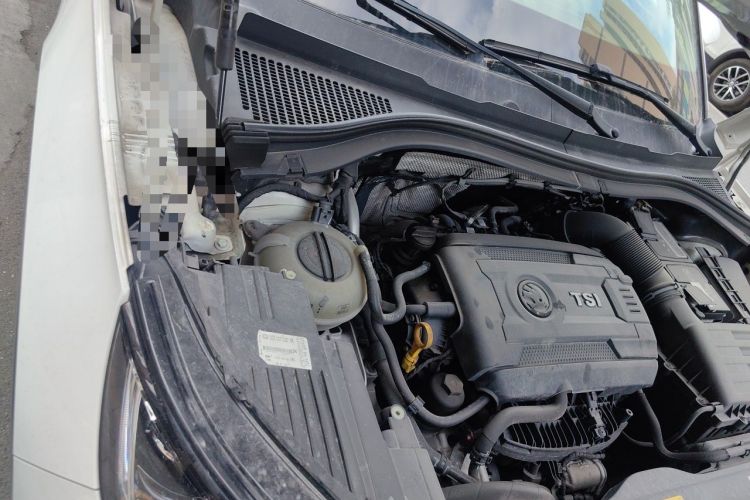 Used Skoda Kodiaq 2017 TSI330 7-Seater Two-Wheel-Drive Luxury Edition Engine Bay Right