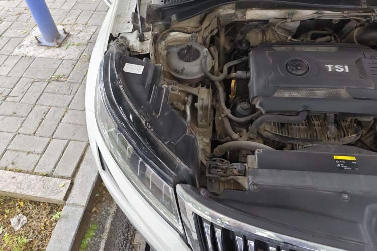 Used Skoda Kodiaq 2017 TSI330 5-Seat Two-Wheel Drive Luxury Edition Engine Bay Right