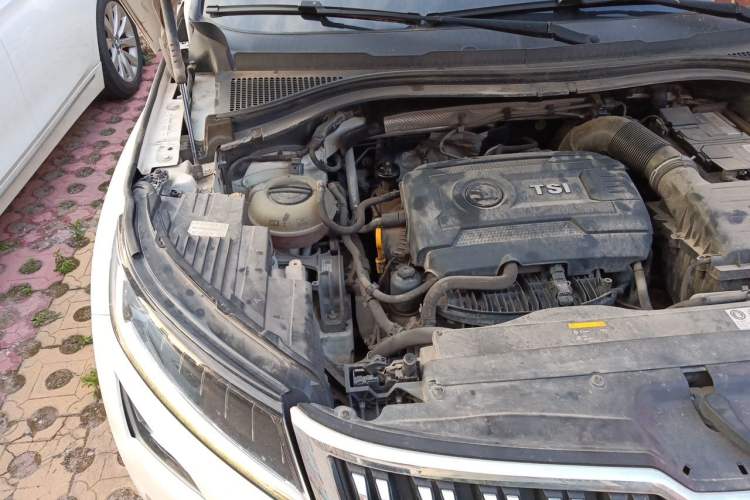 Used Skoda Kodiaq 2017 TSI330 7-Seater Two-Wheel-Drive Luxury Edition Engine Bay Right