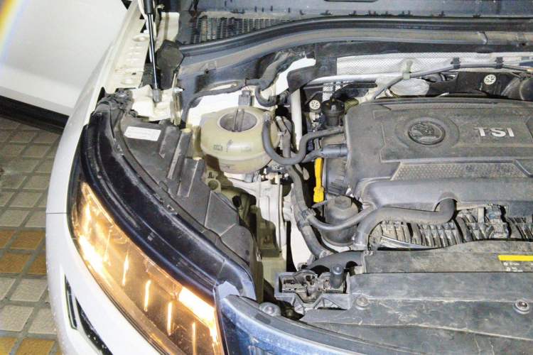 Used Skoda Kodiaq 2017 TSI330 5-seat Two-Wheel Drive Comfort Edition Engine Bay Right