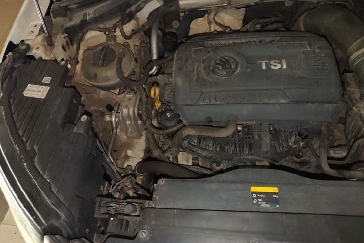 Used Skoda Kodiaq 2017 TSI330 7-Seater Two-Wheel-Drive Luxury Edition Engine Bay Right