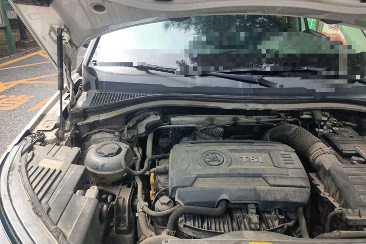 Used Skoda Kodiaq 2017 TSI330 7-Seater Two-Wheel-Drive Luxury Edition Engine Bay Right