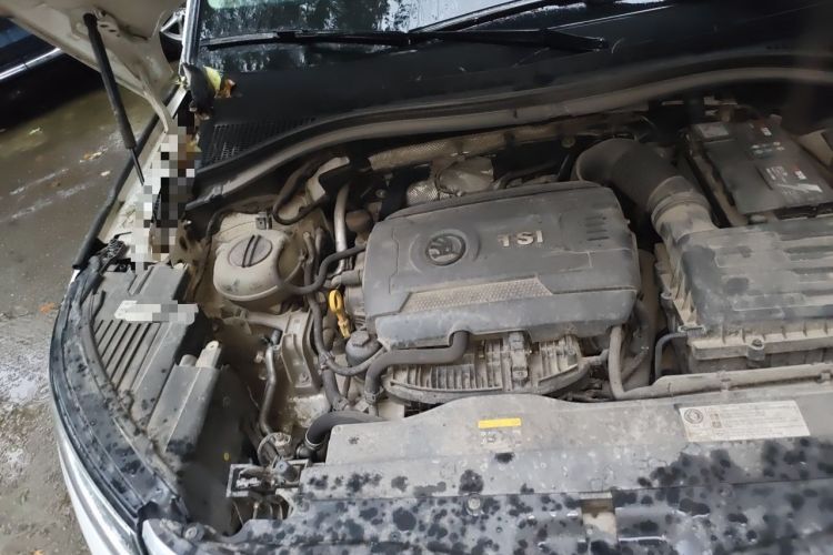 Used Skoda Kodiaq 2017 TSI330 7-Seater Two-Wheel-Drive Luxury Edition Engine Bay Right