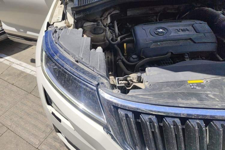 Used Skoda Kodiaq 2017 TSI380 7-Seater Four-Wheel-Drive Flagship Edition Engine Bay Right