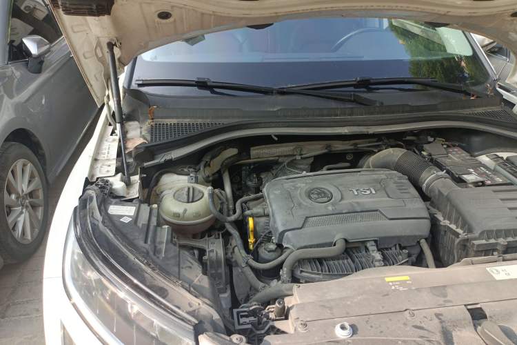 Used Skoda Kodiaq 2017 TSI330 5-Seat Two-Wheel Drive Luxury Edition Engine Bay Right