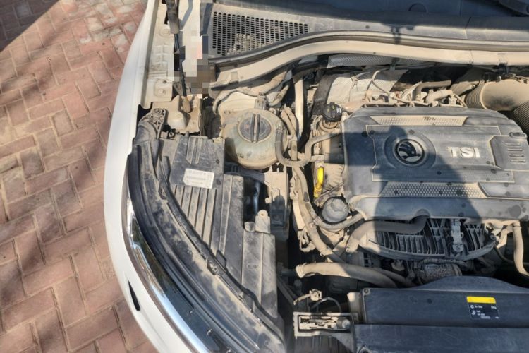 Used Skoda Kodiaq 2017 TSI330 7-Seater Two-Wheel-Drive Luxury Edition Engine Bay Right