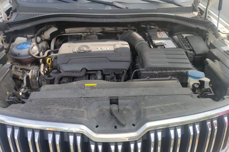 Used Skoda Kodiaq 2017 TSI330 7-Seater Two-Wheel-Drive Luxury Edition Engine Bay