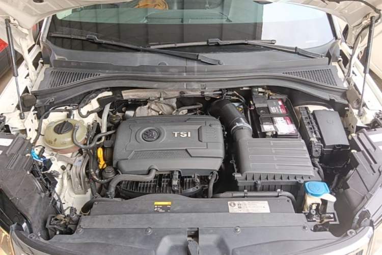 Used Skoda Kodiaq 2017 TSI330 5-seat Two-Wheel Drive Comfort Edition Engine Bay