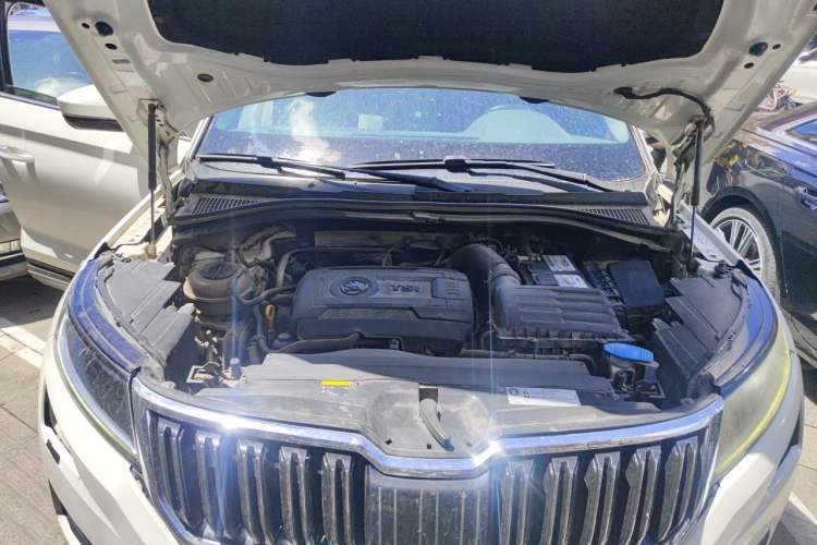 Used Skoda Kodiaq 2017 TSI380 7-Seater Four-Wheel-Drive Flagship Edition Engine Bay