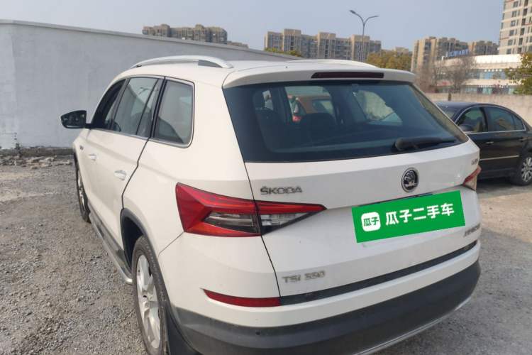 Used Skoda Kodiaq 2017 TSI330 7-Seater Two-Wheel-Drive Luxury Edition Exterior 2