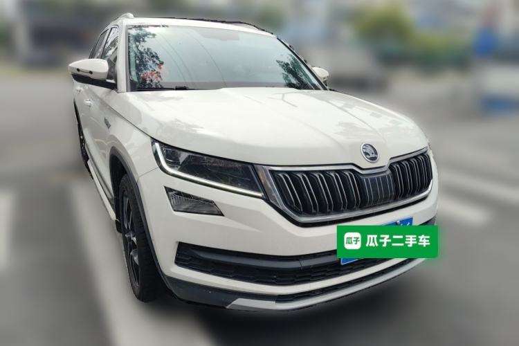 Used Skoda Kodiaq 2017 TSI380 7-Seater Four-Wheel-Drive Flagship Edition Front Right 45 Deg