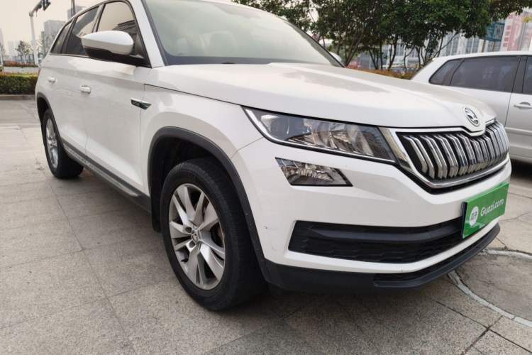 Used Skoda Kodiaq 2017 TSI330 5-Seat Two-Wheel Drive Luxury Edition Front Right 45 Deg