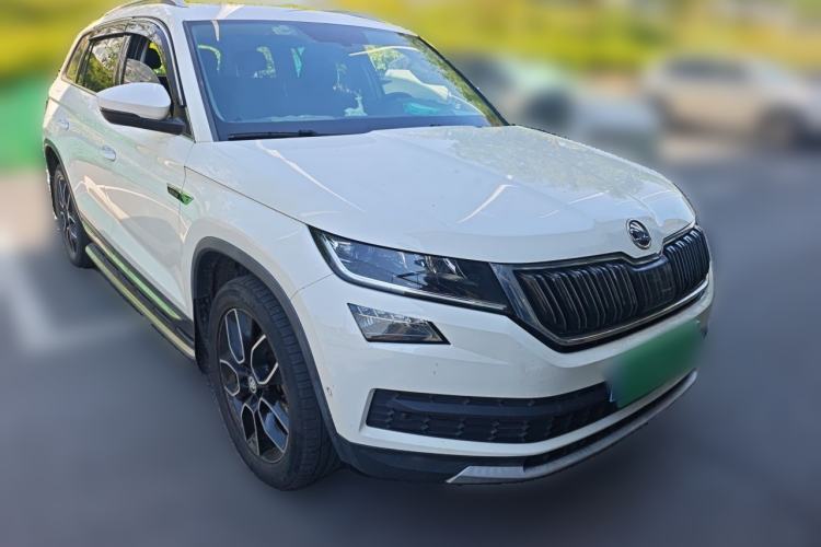 Used Skoda Kodiaq 2017 TSI380 7-Seater Four-Wheel-Drive Flagship Edition Front Right 45 Deg
