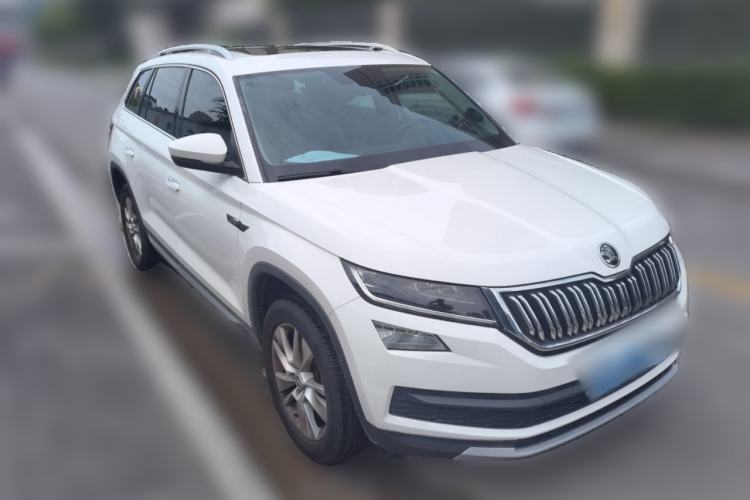 Used Skoda Kodiaq 2017 TSI330 5-Seat Two-Wheel Drive Luxury Edition Front Right 45 Deg