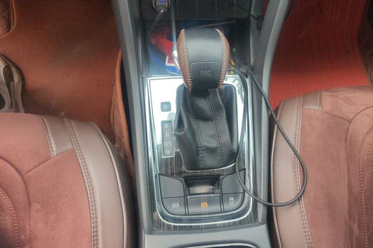 Used Skoda Kodiaq 2017 TSI330 5-Seat Two-Wheel Drive Standard Edition Gear Lever
