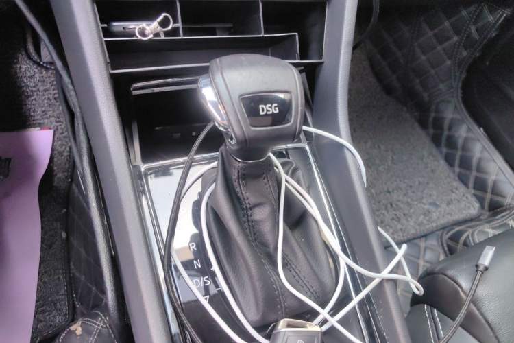 Used Skoda Kodiaq 2017 TSI330 7-Seater Two-Wheel-Drive Luxury Edition Gear Lever