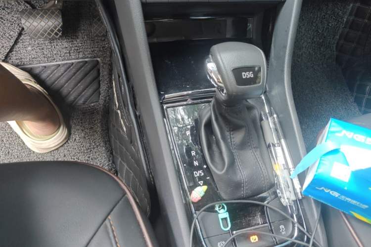 Used Skoda Kodiaq 2017 TSI330 5-seat Two-Wheel Drive Comfort Edition Gear Lever